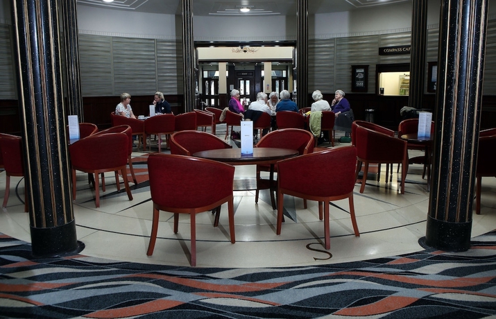 Imagen de los interiores del Hotel Royal Maritime. Foto 18