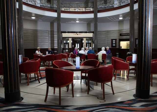 Imagen de los interiores del Hotel Royal Maritime. Foto 19