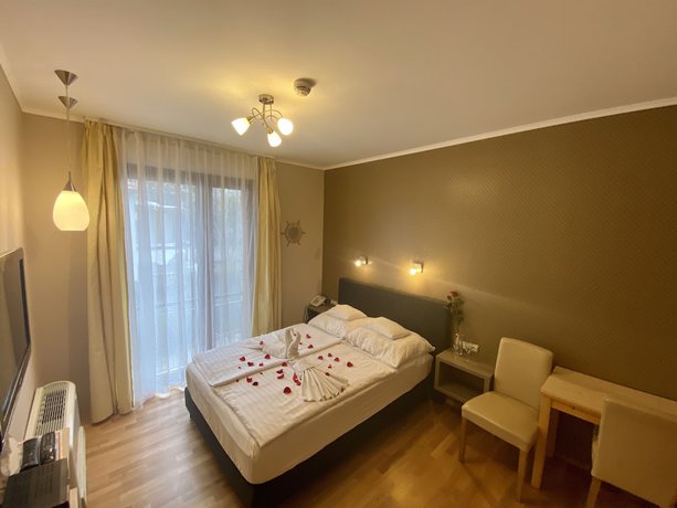 Imagen de la habitación del Hotel Royal Mediterran. Foto 6