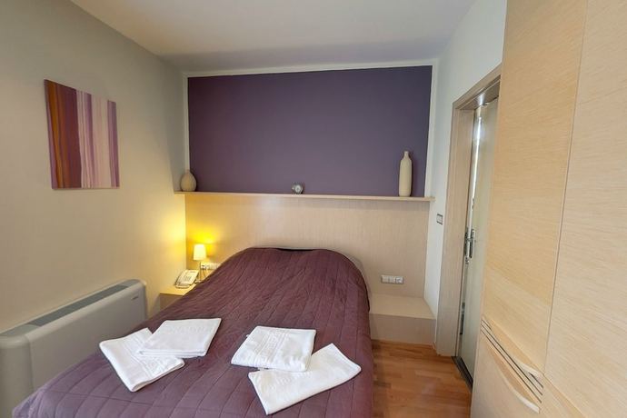 Imagen de la habitación del Hotel Royal Mediterran. Foto 13