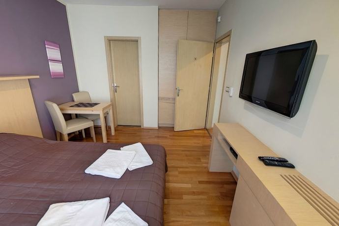 Imagen de la habitación del Hotel Royal Mediterran. Foto 15