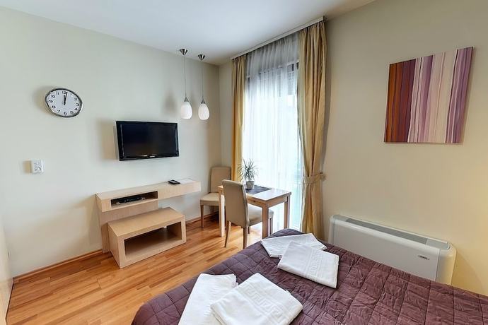 Imagen de la habitación del Hotel Royal Mediterran. Foto 17
