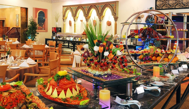 Imagen del bar/restaurante del Hotel Royal Mirage Fes. Foto 2