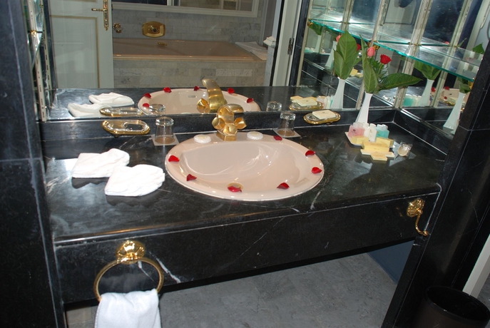 Imagen de la habitación del Hotel Royal Mirage Fes. Foto 8