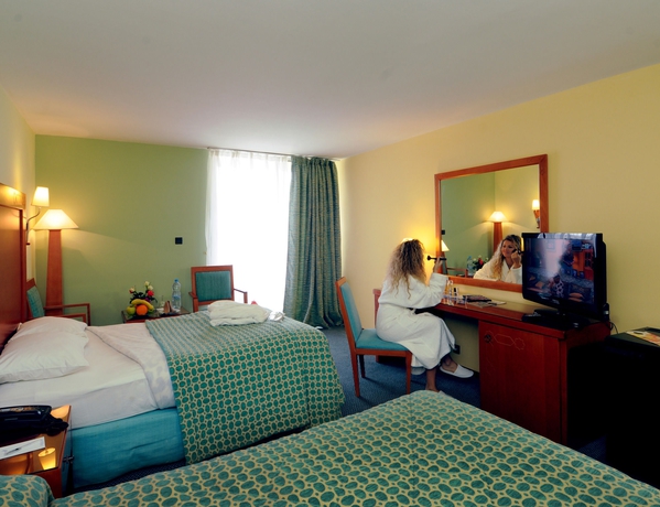 Imagen de la habitación del Hotel Royal Mirage Fes. Foto 9