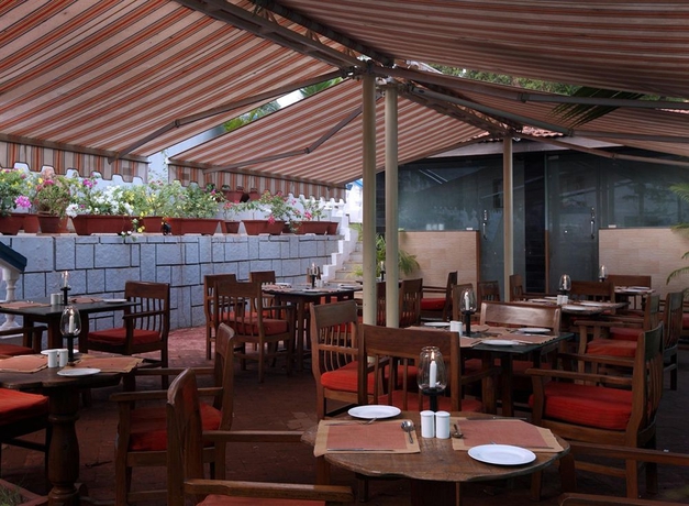 Imagen del bar/restaurante del Hotel Royal Monterio. Foto 3