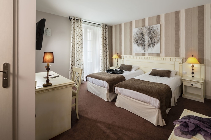 Imagen de la habitación del Hotel Royal, Montpellier. Foto 8