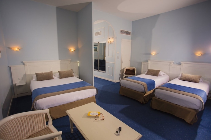 Imagen de la habitación del Hotel Royal, Montpellier. Foto 13