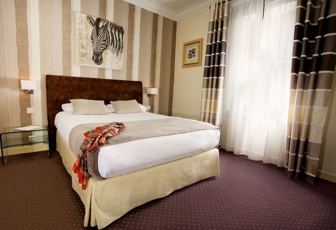 Imagen de la habitación del Hotel Royal, Montpellier. Foto 15