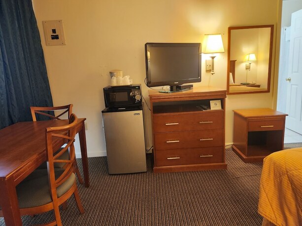 Imagen de la habitación del Hotel Royal Motel. Foto 16