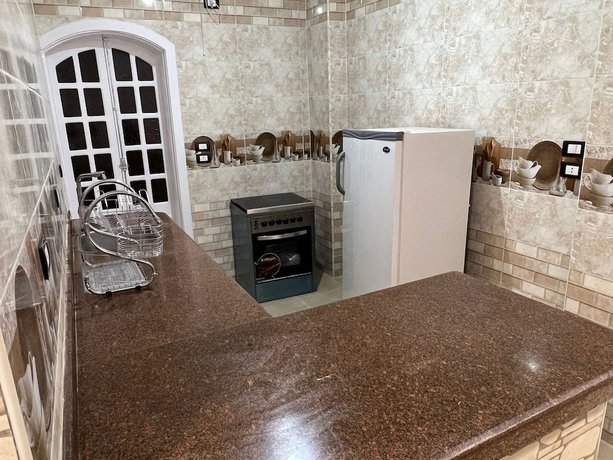 Imagen de la habitación del Hotel Royal Mountain, New Al Qarnh City. Foto 10