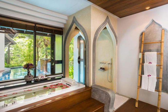 Imagen de la habitación del Hotel Royal Muang Samui Villas. Foto 11