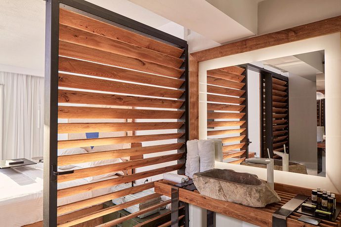 Imagen de la habitación del Hotel Royal Myconian Resort N Thalasso Spa Ctr. Foto 2