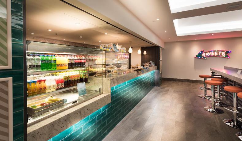 Imagen del bar/restaurante del Hotel Royal National. Foto 17