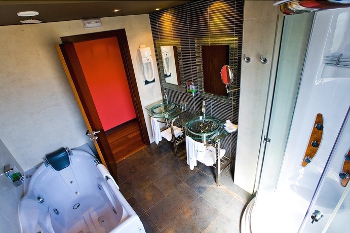 Imagen de la habitación del Hotel Royal Nayef. Foto 9