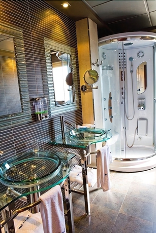 Imagen de la habitación del Hotel Royal Nayef. Foto 10