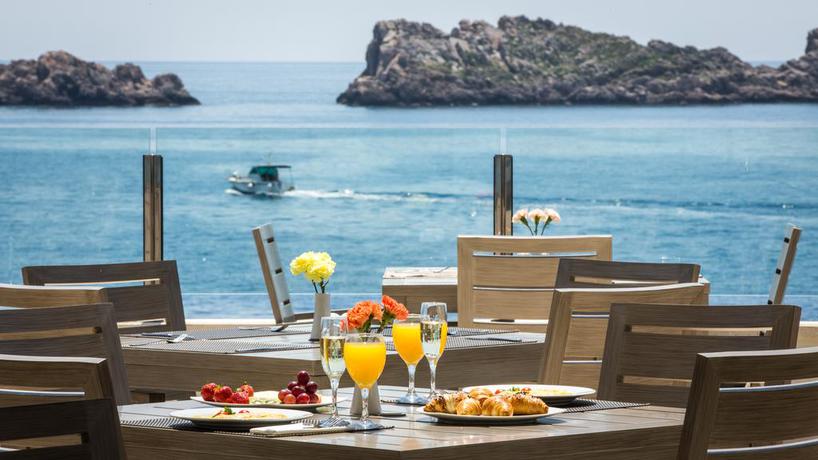 Imagen de los exteriores del Hotel Royal Neptun. Foto 6