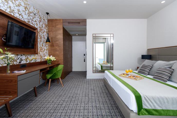 Imagen de la habitación del Hotel Royal Neptun. Foto 4