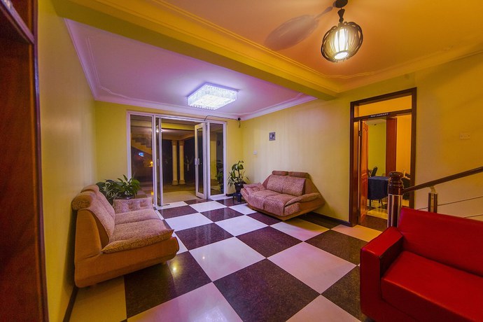 Imagen de los interiores del Hotel Royal Nest, Nakiwogo-lugonjo. Foto 18