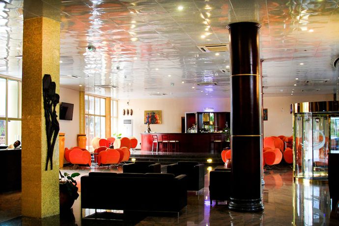 Imagen de los interiores del Hotel Royal Nick. Foto 7