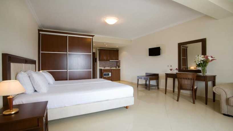 Imagen de la habitación del Hotel Royal Nidri and Apartments. Foto 6