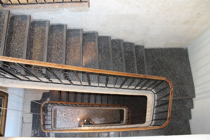 Imagen de los interiores del Hotel Royal, Nimes. Foto 11