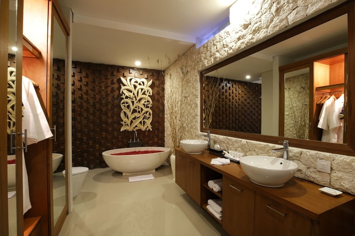 Imagen de la habitación del Hotel Royal Nyanyi Villa. Foto 13