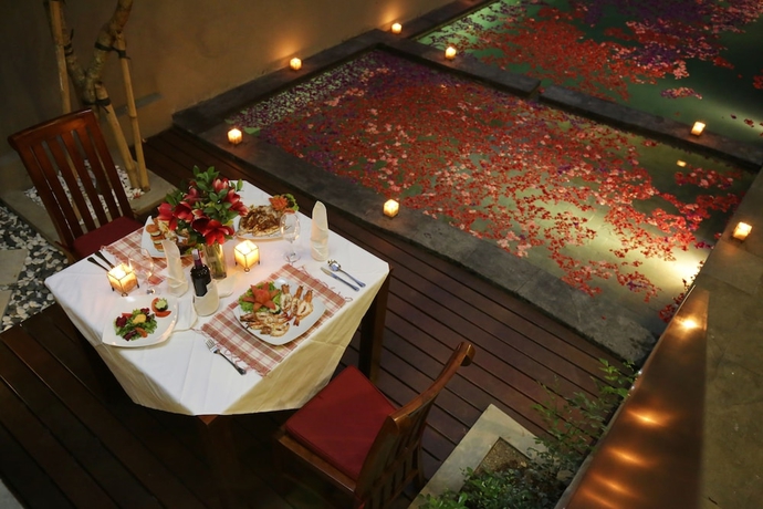 Imagen del bar/restaurante del Hotel Royal Nyanyi Villa. Foto 4