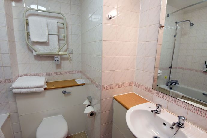 Imagen de la habitación del Hotel Royal Oak. Foto 9