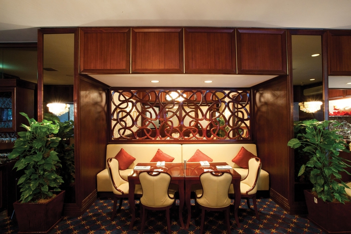 Imagen del bar/restaurante del Hotel Royal On The Park. Foto 5