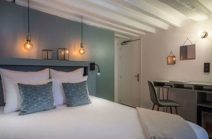 Imagen de la habitación del Hotel Royal Opera. Foto 2