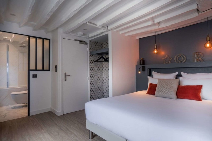 Imagen de la habitación del Hotel Royal Opera. Foto 7