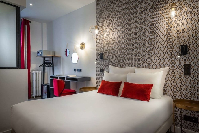 Imagen de la habitación del Hotel Royal Opera. Foto 11