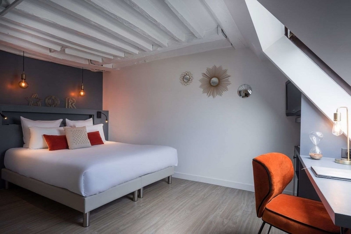 Imagen de la habitación del Hotel Royal Opera. Foto 13