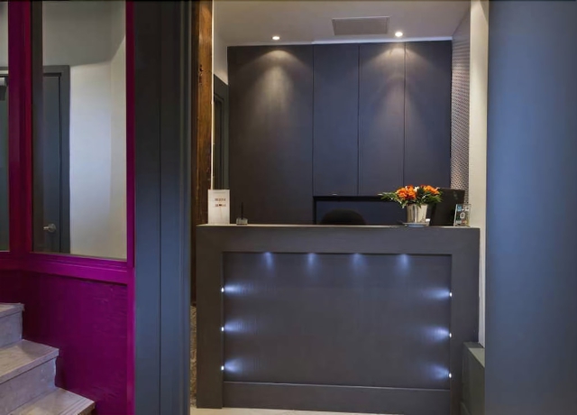 Imagen de la habitación del Hotel Royal Opera. Foto 15