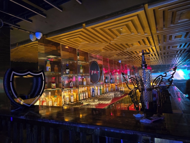 Imagen del bar/restaurante del Hotel Royal Orbit, Bhubaneshwar. Foto 3