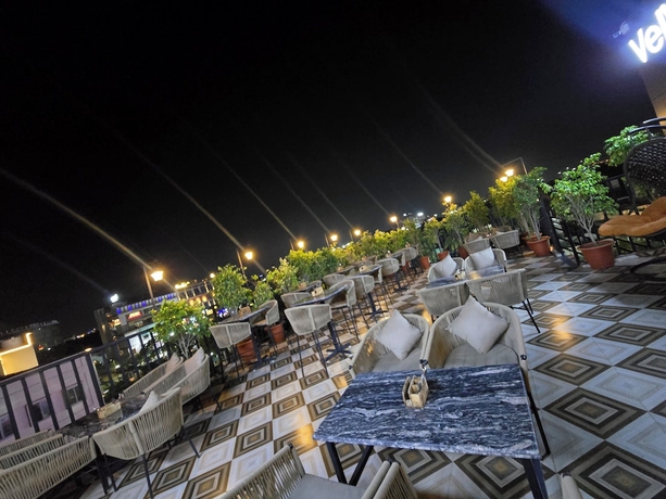 Imagen del bar/restaurante del Hotel Royal Orbit, Bhubaneshwar. Foto 8