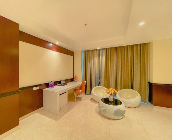 Imagen de la habitación del Hotel Royal Orbit, Jabalpur. Foto 11