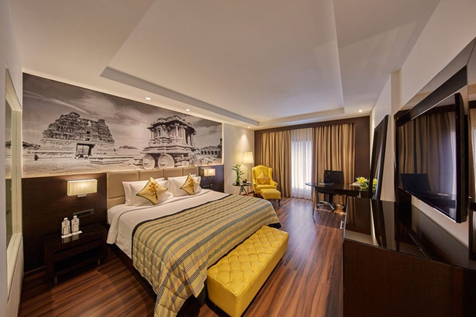 Imagen de la habitación del Hotel Royal Orchid Bangalore. Foto 4