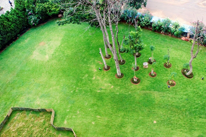 Imagen de los exteriores del Hotel Royal Orchid Bangalore. Foto 11