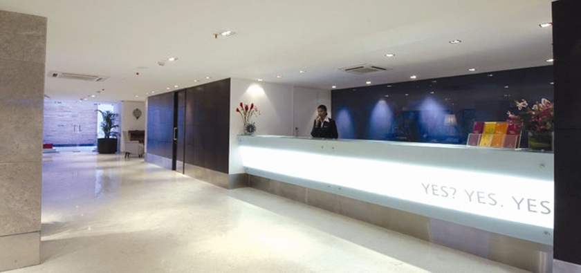 Imagen de los interiores del Hotel Royal Orchid Central Bangalore. Foto 13