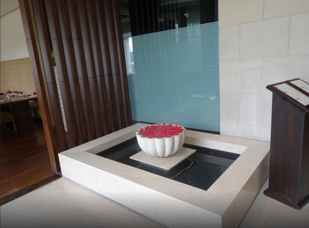 Imagen de los interiores del Hotel Royal Orchid Central Jaipur. Foto 13