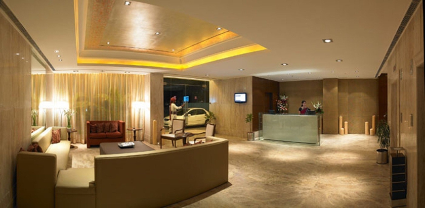 Imagen de los interiores del Hotel Royal Orchid Central Jaipur. Foto 14