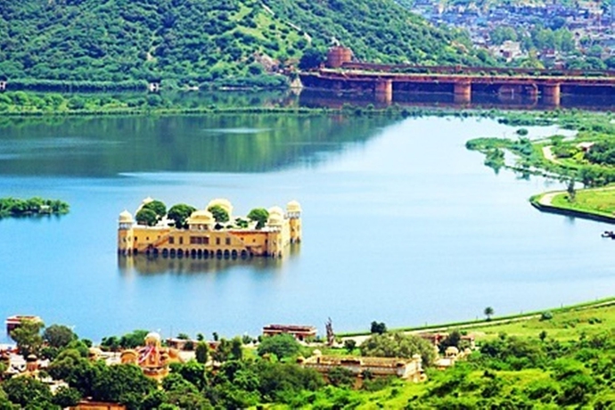 Imagen de la habitación del Hotel Royal Orchid Central Jaipur. Foto 9