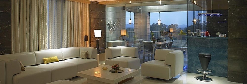 Imagen de los interiores del Hotel Royal Orchid Central Kireeti. Foto 17