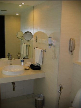 Imagen de la habitación del Hotel Royal Orchid Central Pune. Foto 5