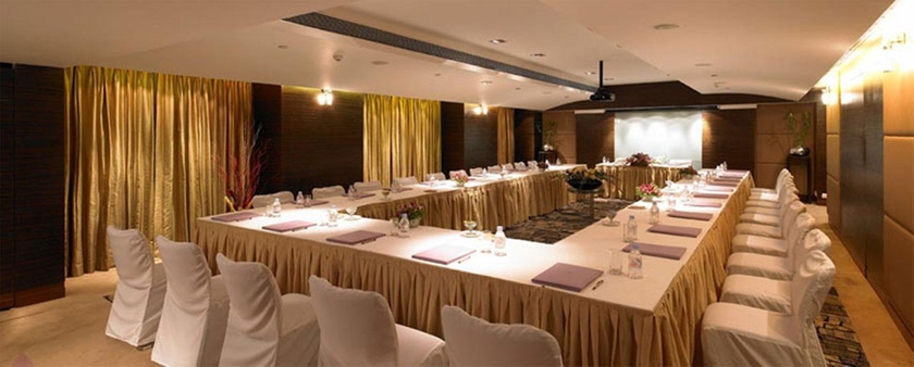 Imagen de los interiores del Hotel Royal Orchid Central Pune. Foto 15