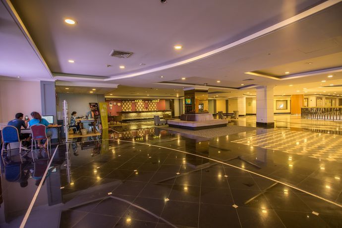 Imagen de los interiores del Hotel Royal Orchid Guam. Foto 20