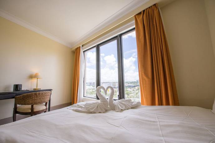 Imagen de la habitación del Hotel Royal Orchid Guam. Foto 12