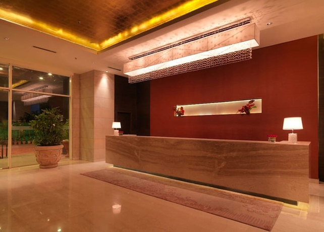 Imagen de los interiores del Hotel Royal Orchid, JAIPUR. Foto 19